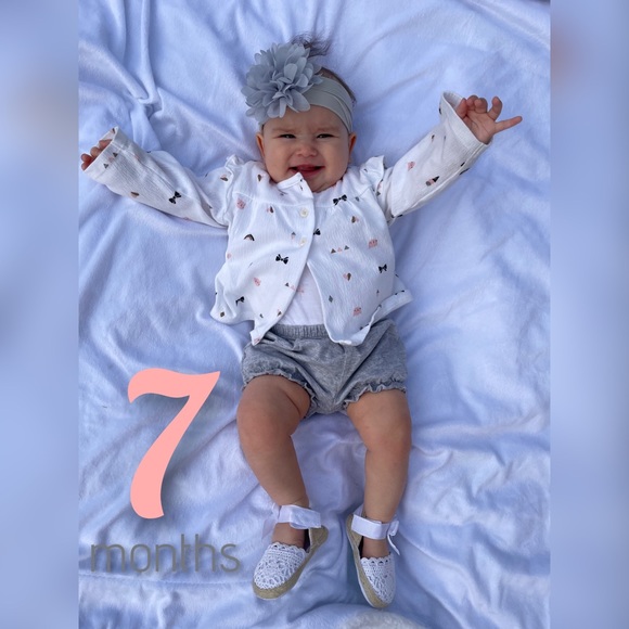 Meet your Posher, Caitlin - Picture 3 of 10